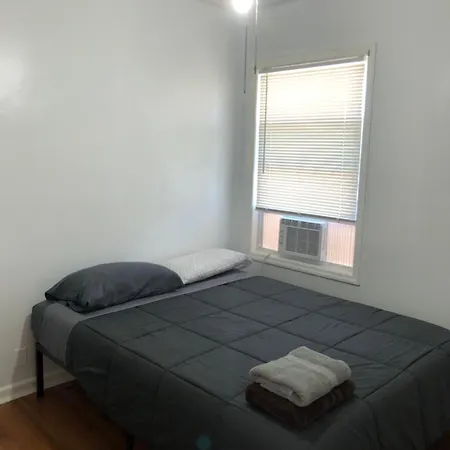 Private 2 Bedroom And 1 Bathroom House In A Quiet Area And Convenient To Nyc Bus And Train Perth Amboy Exterior foto