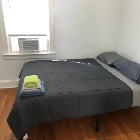 Private 2 Bedroom And 1 Bathroom House In A Quiet Area And Convenient To Nyc Bus And Train Perth Amboy Exterior foto