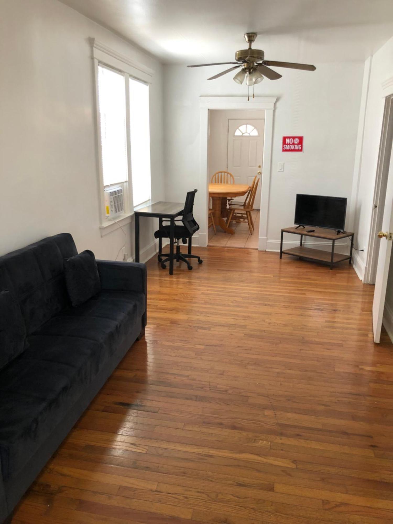 Appartement Private 2 Bedroom And 1 Bathroom House In A Quiet Area And Convenient To Nyc Bus And Train